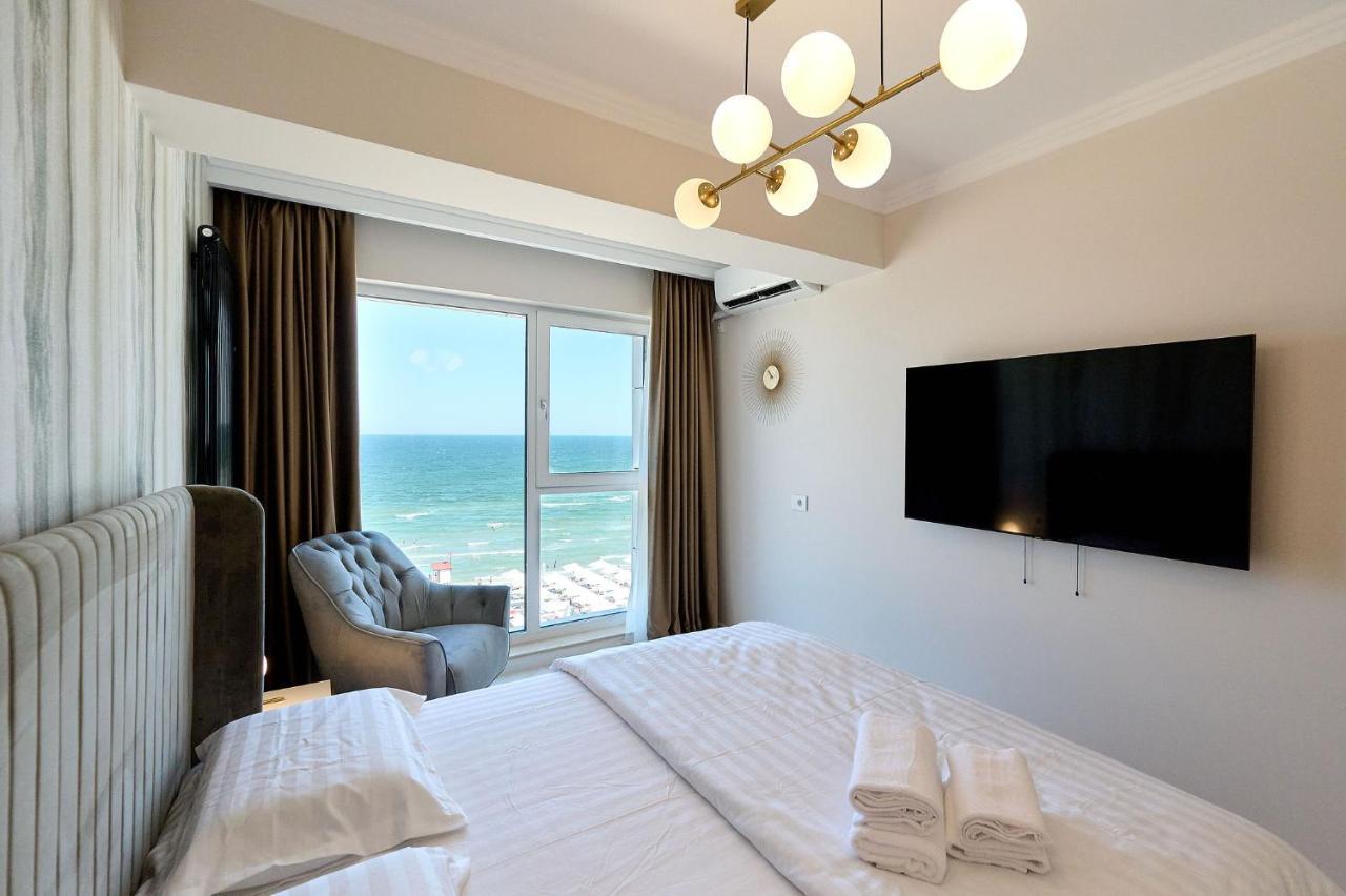 Beach Bliss Apartment In Infinity Beach Resort Parking ママイア エクステリア 写真