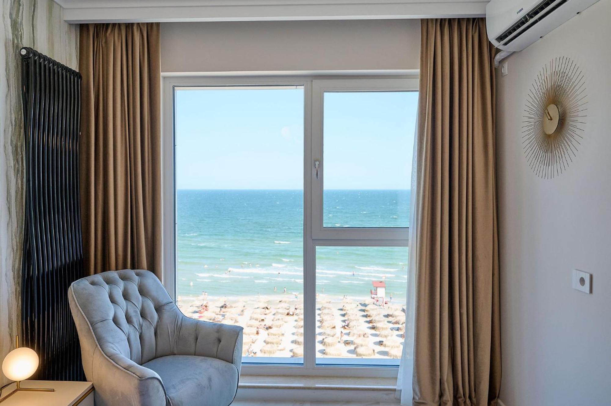 Beach Bliss Apartment In Infinity Beach Resort Parking ママイア エクステリア 写真