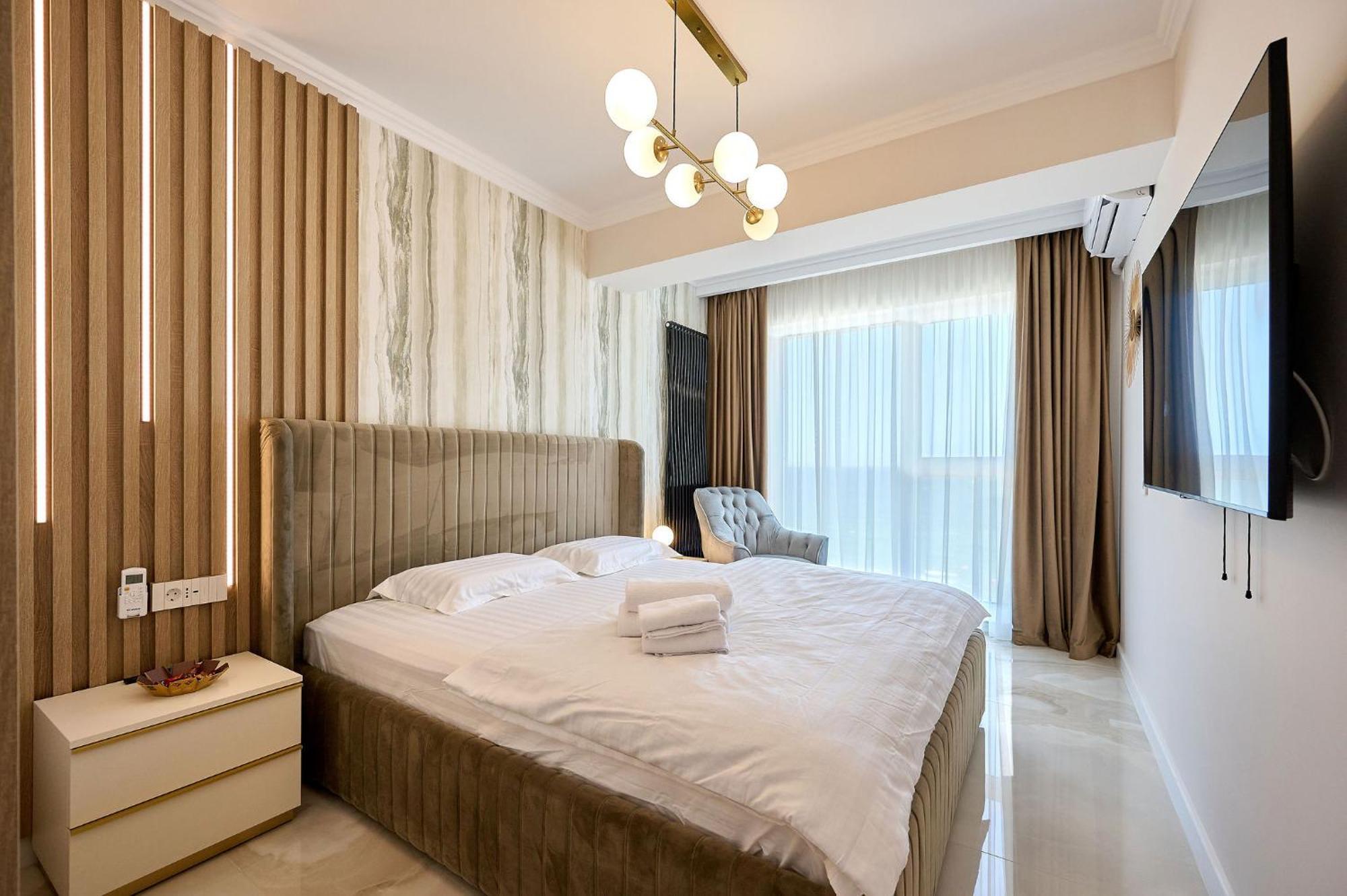 Beach Bliss Apartment In Infinity Beach Resort Parking ママイア エクステリア 写真