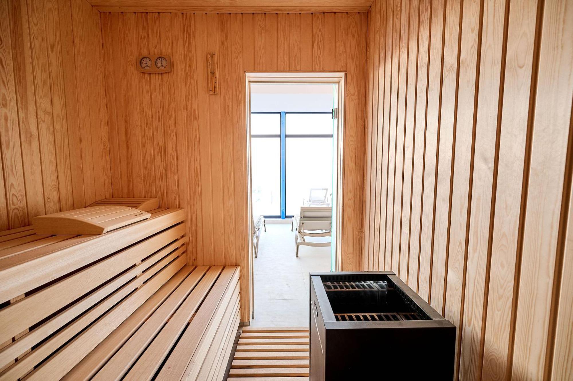 Beach Bliss Apartment In Infinity Beach Resort Parking ママイア エクステリア 写真